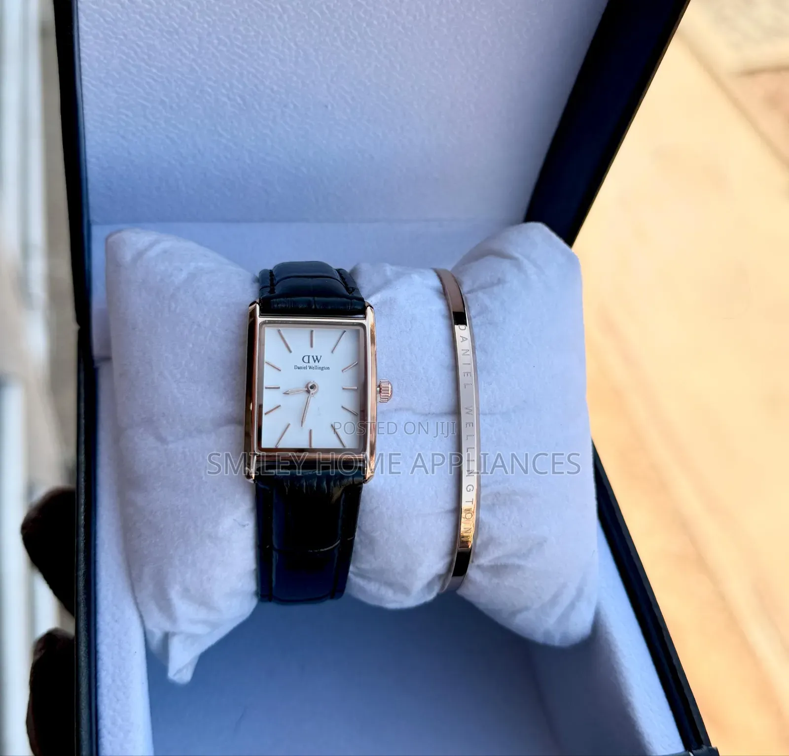 Daniel Wellington Ladies Wrist Watch Gift Box White Face