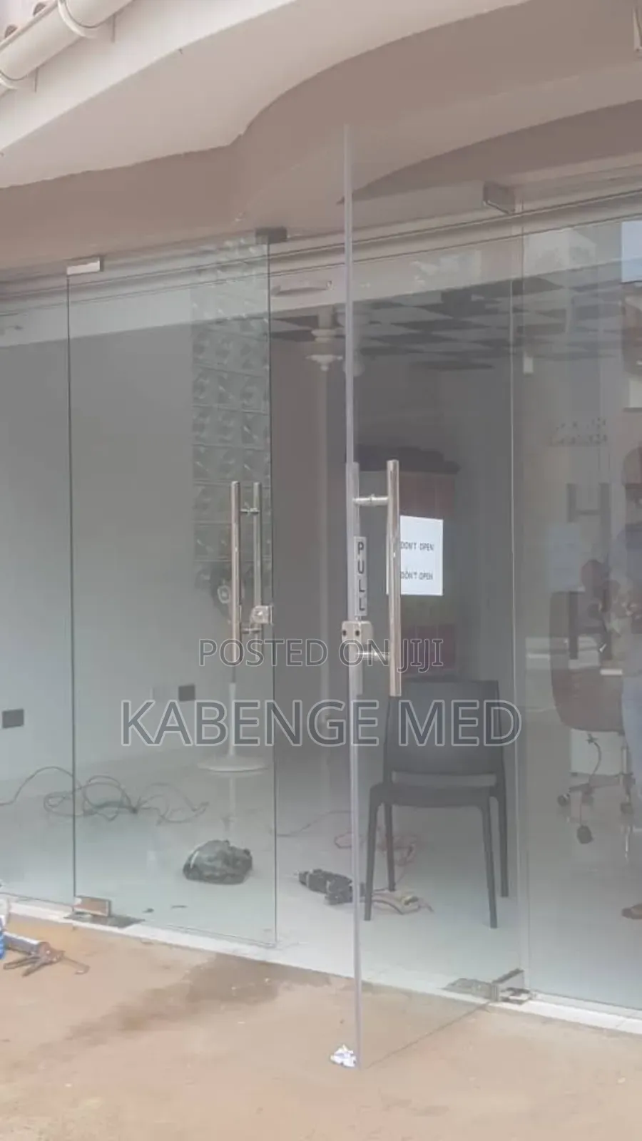Frameless Glass Doors