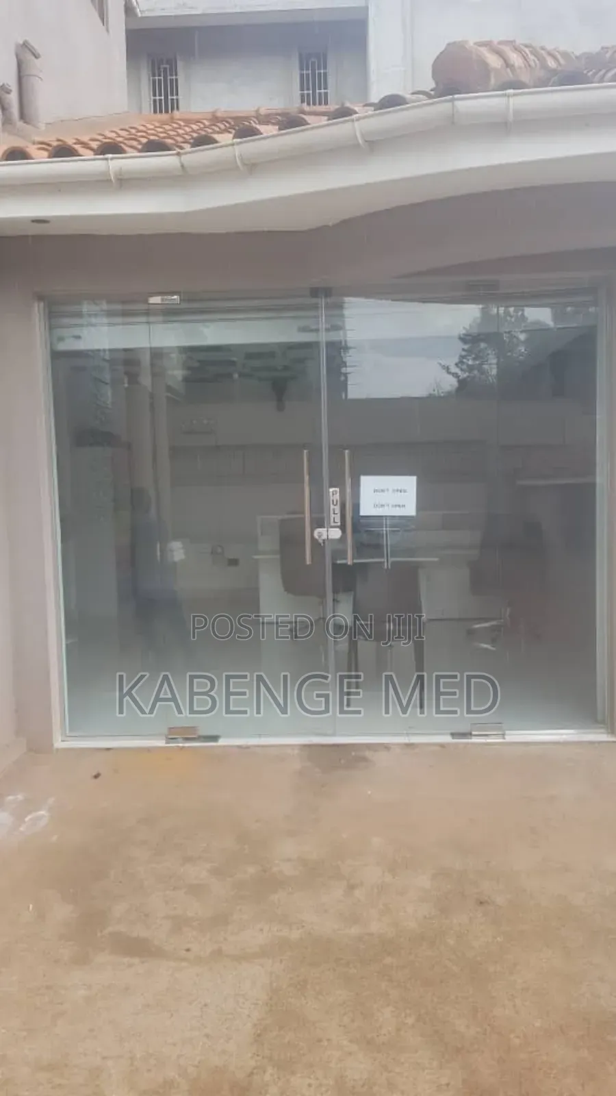 Frameless Glass Doors