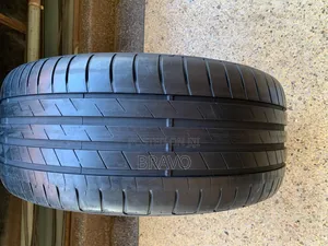 225/45r17 Good Year Brand in Good Condition.