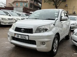 Toyota Rush 2009 White