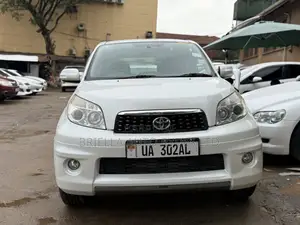 Toyota Rush 2009 White