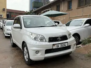 Toyota Rush 2009 White