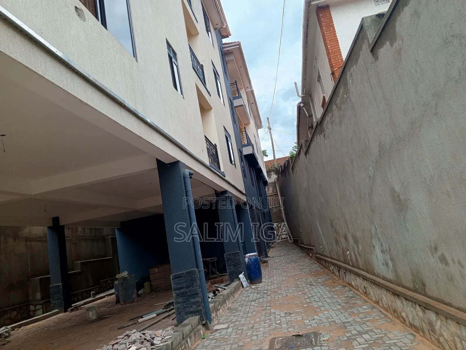 3bdrm Block of Flats in Kololo Property, Central Division for rent