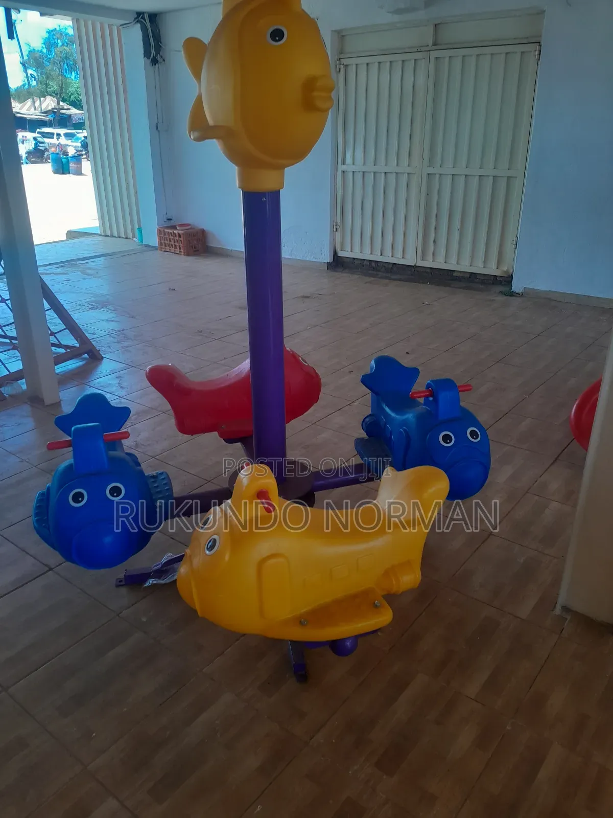 Merry Go Round (4 Seater)