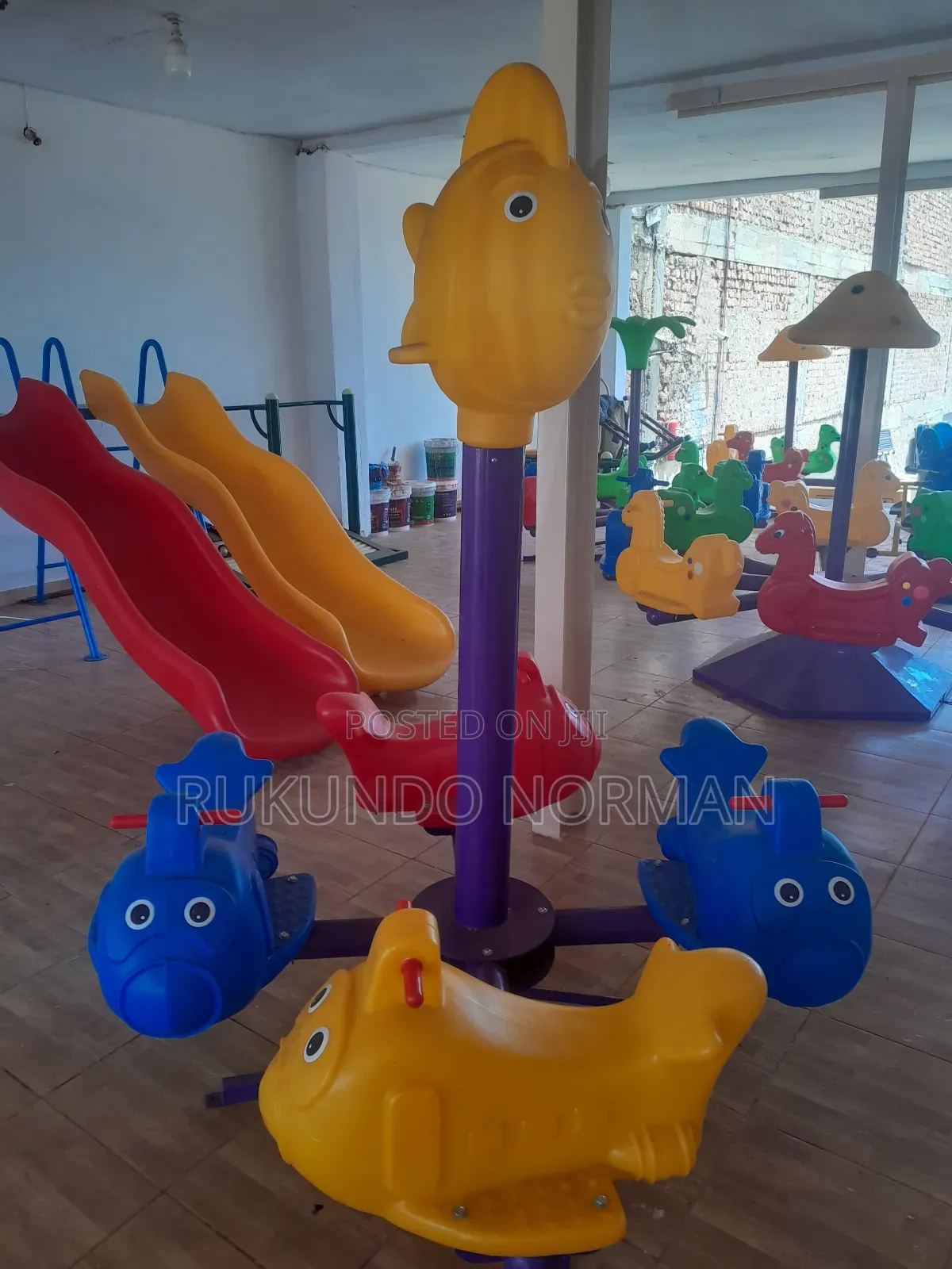 Merry Go Round (4 Seater)