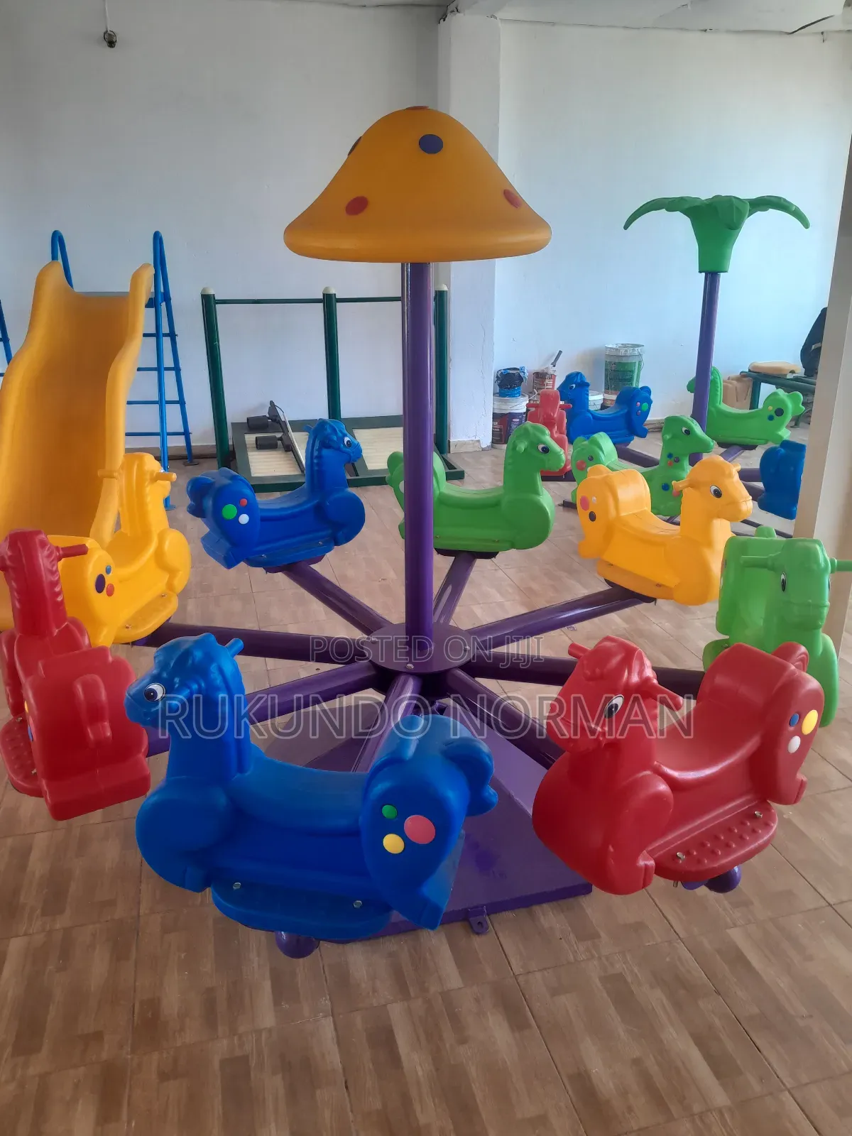 Merry Go Round (8 Seater)