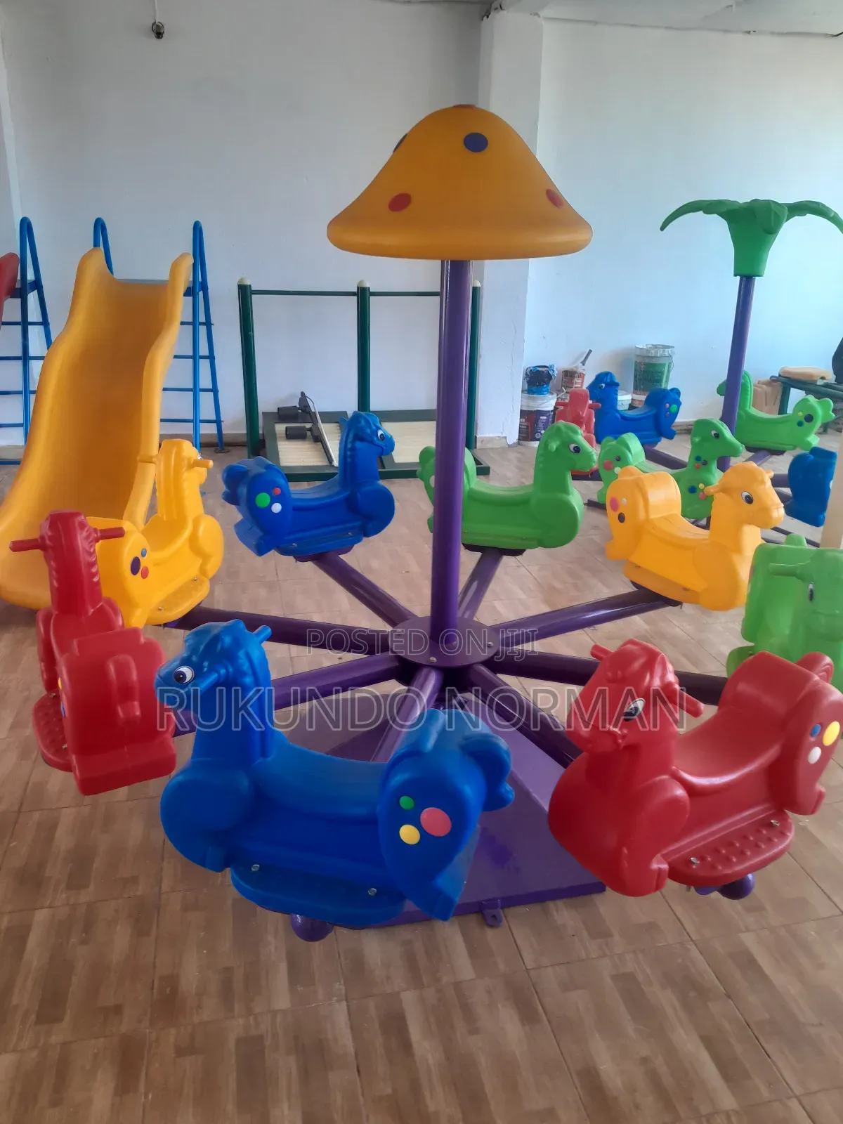 Merry Go Round (8 Seater)