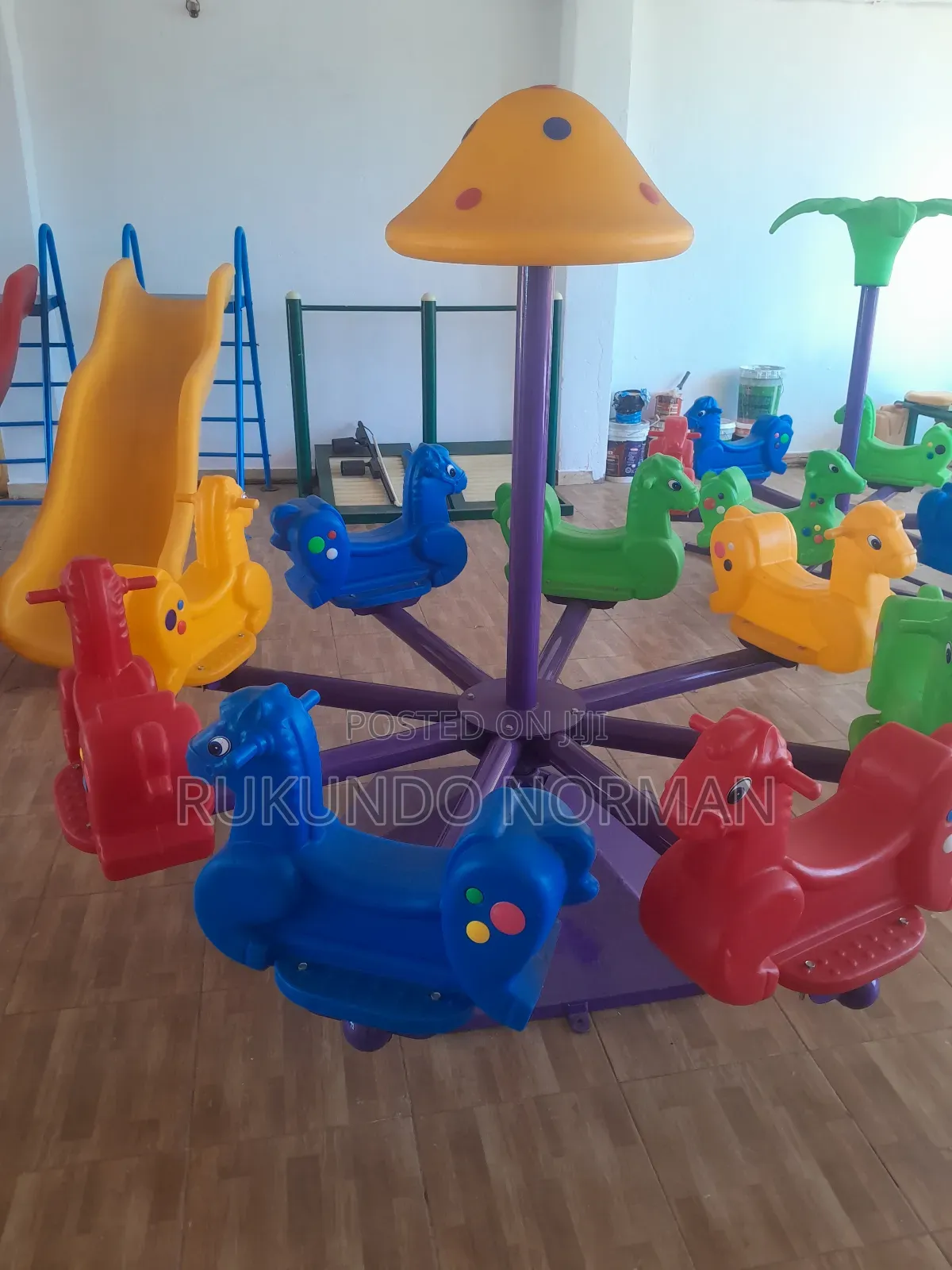 Merry Go Round (8 Seater)