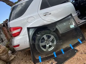 Benz Phomatic Windscreen Glass