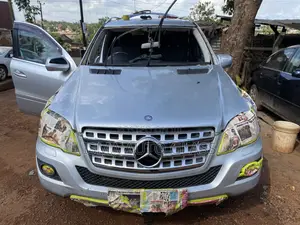 Mercedes Benz Windscreen