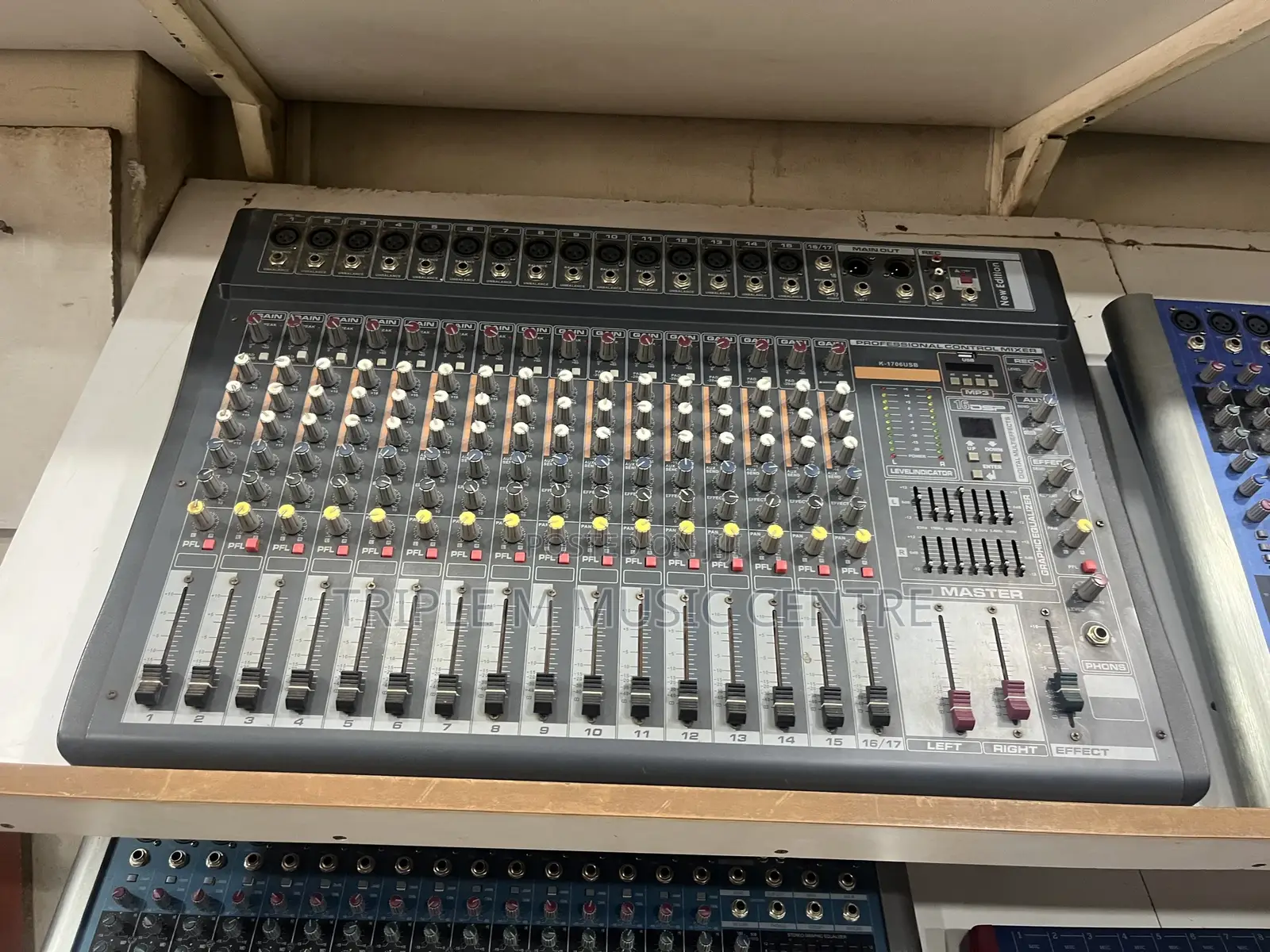 Live Mixer 16 Channels