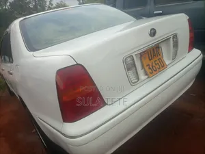 Toyota Progress 2.5 AWD 2000 White