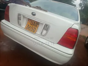 Toyota Progress 2.5 AWD 2000 White