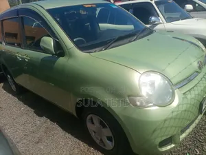 Toyota Sienta 1.5 AWD 2007 Ivory