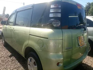 Toyota Sienta 1.5 AWD 2007 Ivory