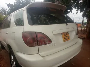 Toyota Harrier 3.0 V6 1998 White