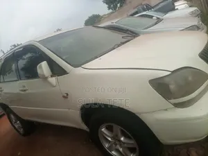 Toyota Harrier 3.0 V6 1998 White