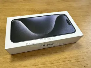 New Apple iPhone 15 256 GB Black