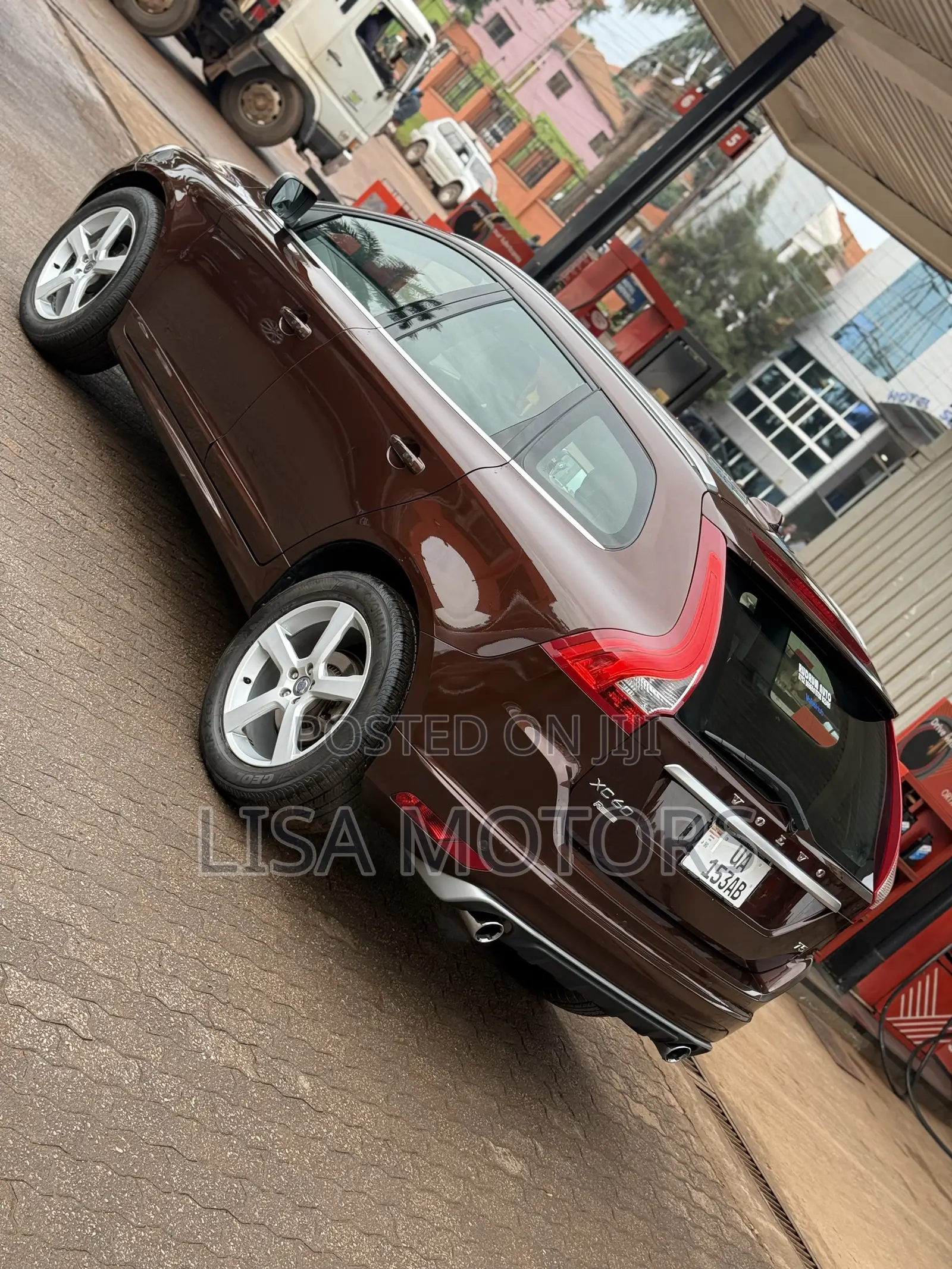 Volvo XC60 T6 R-Design AWD 2015 Brown