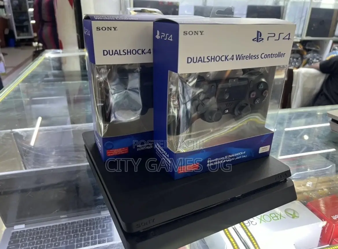 Sony Used Ps4 With Free Games of Your Choice