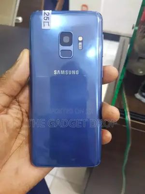 New Samsung Galaxy S9 64 GB Blue