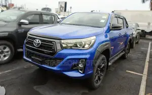 Toyota Hilux Revo Double Cab Petrol 2.7 RWD 2018 Blue