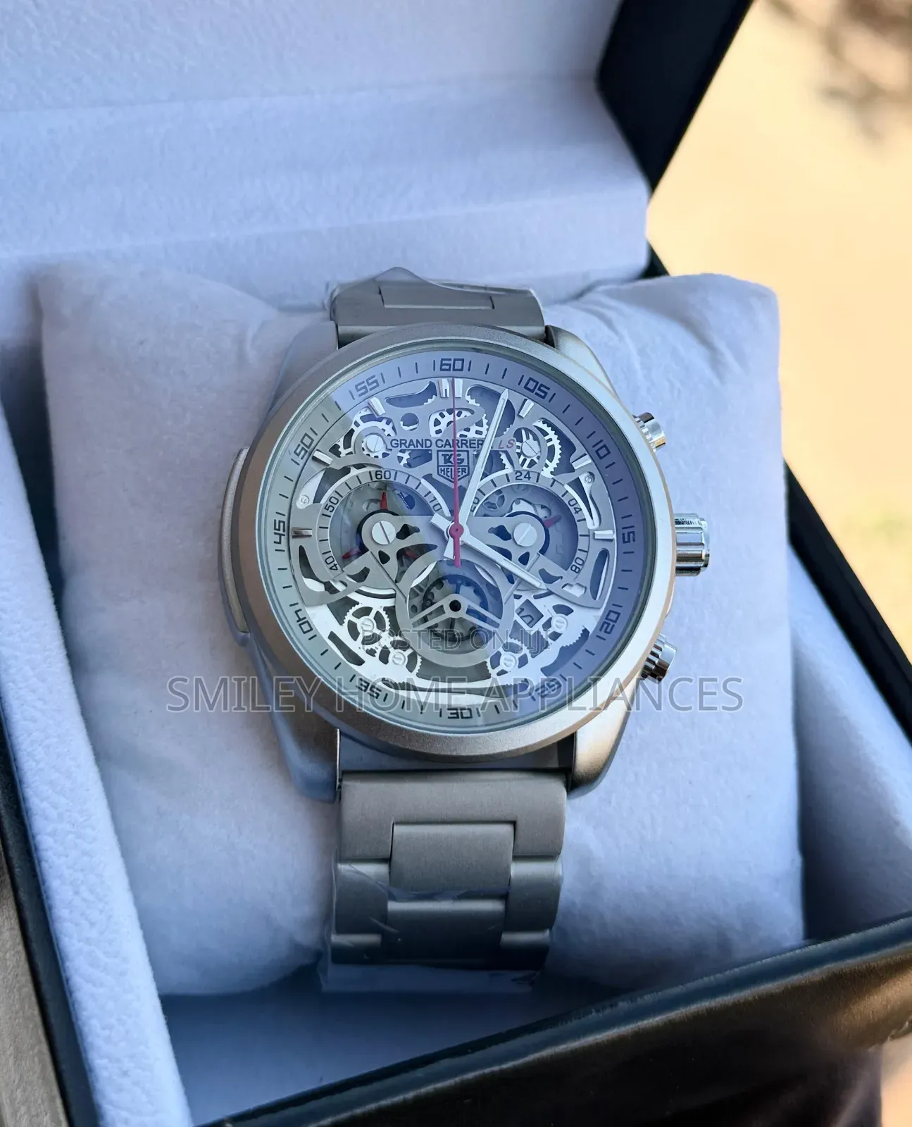 Grand Carrera Stylish Men's Classic Wrist Analog Watch