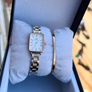 Original Daniel Wellington Wrist Classy Watch With Bracelet