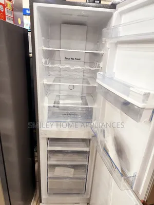 Hisense Frost Free Refrigerator 390ltrs With a Wine Shelf