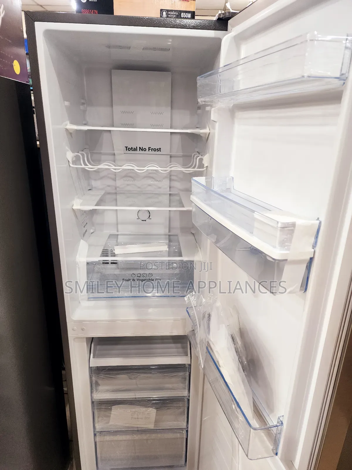 390ltrs Hisense Frost Free Refrigerator With a Wine Shelf