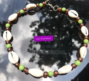 Cowrie Shells Necklace for Men and Women