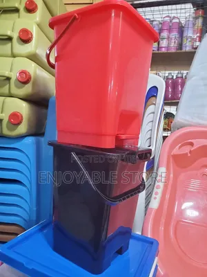 Pedal Plastic Dustbins