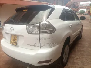 Toyota Harrier 2.4 4WD 2005 White