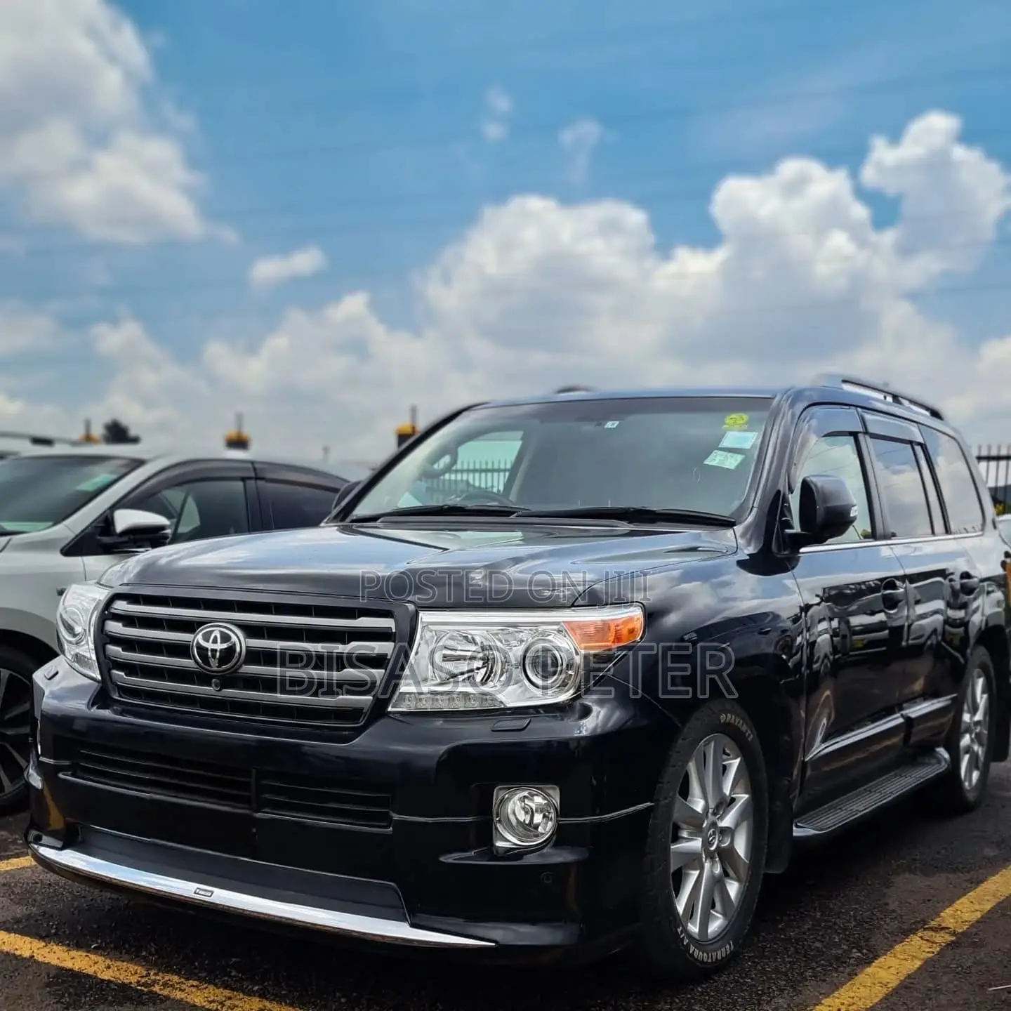 Toyota Land Cruiser 4.6 V8 ZX 2015 Black