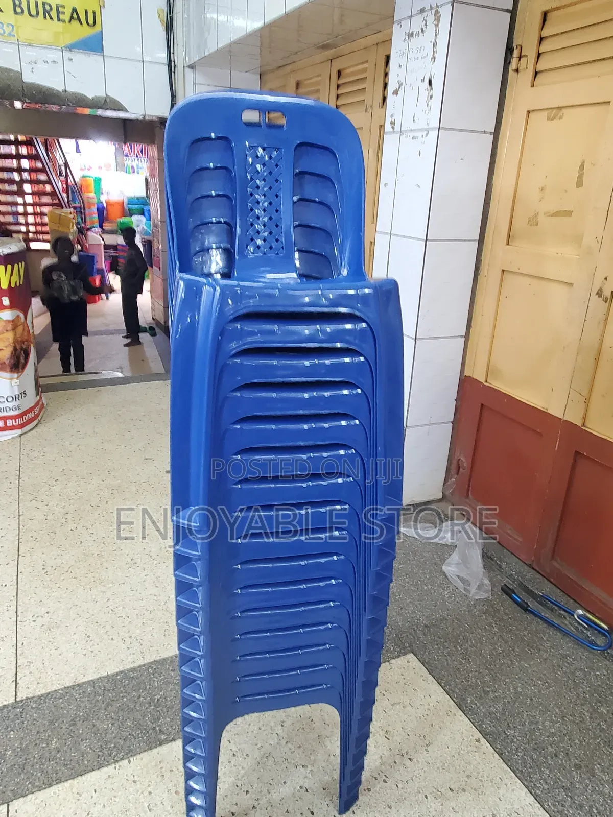 Advanced Plastic Chairs Advanced Plastic Chairs