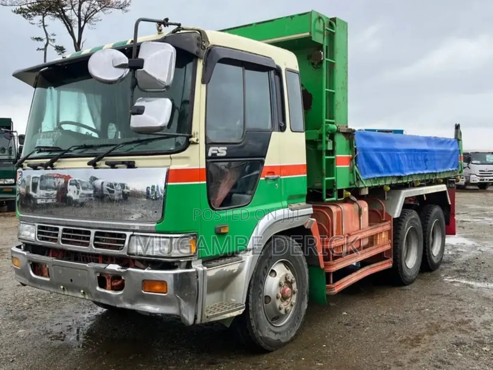Hino Dumper