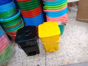 Hard Plastic Dust Bins 20ltrs