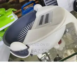 Photo - Multifunctional Vegetable Grater.