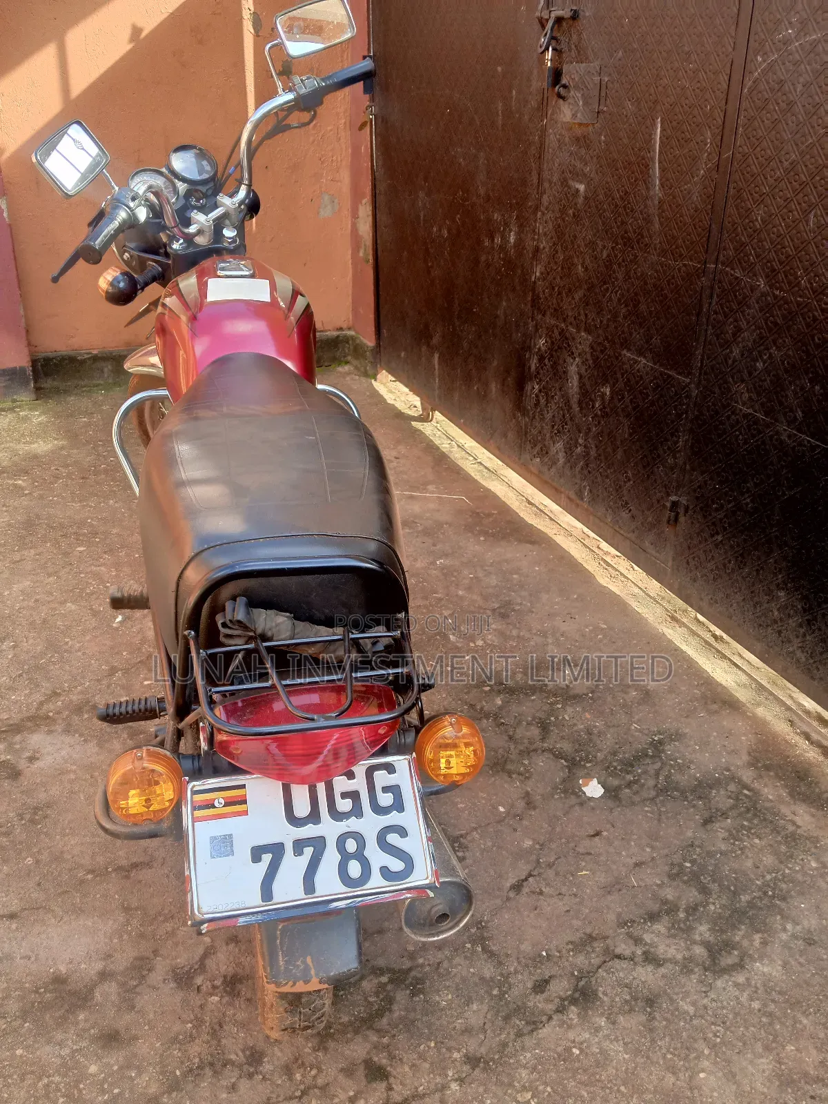 Bajaj Boxer BM100ES 2025 Red