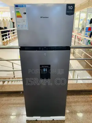 Hisense 270l Double-Door Refrigerator With a Water Dispenser