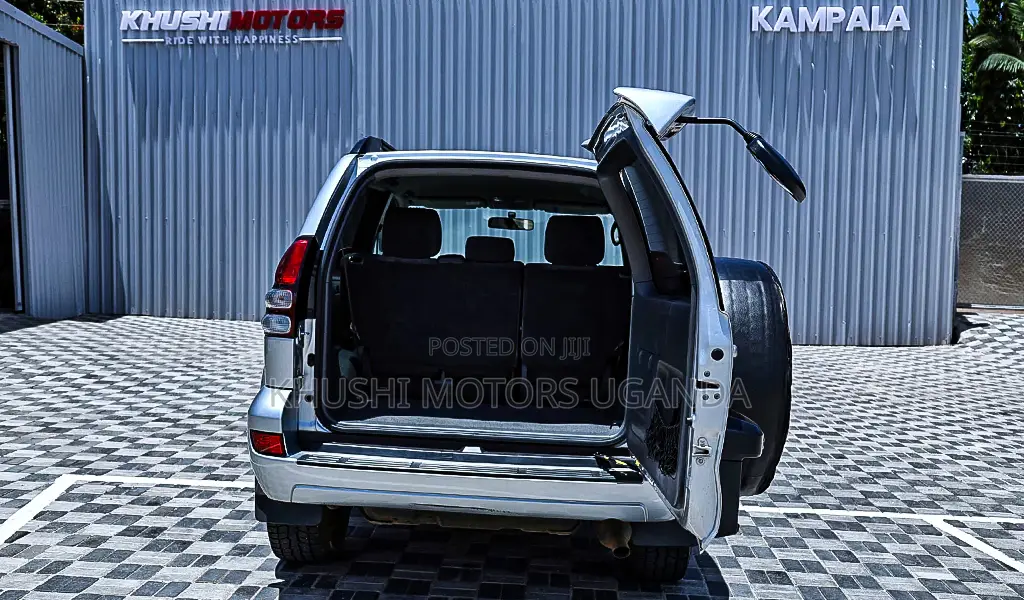 Toyota Land Cruiser Prado 2009 Silver