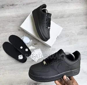 Unisex Triple Black Nike Air Force 1 07 Low Sneakers