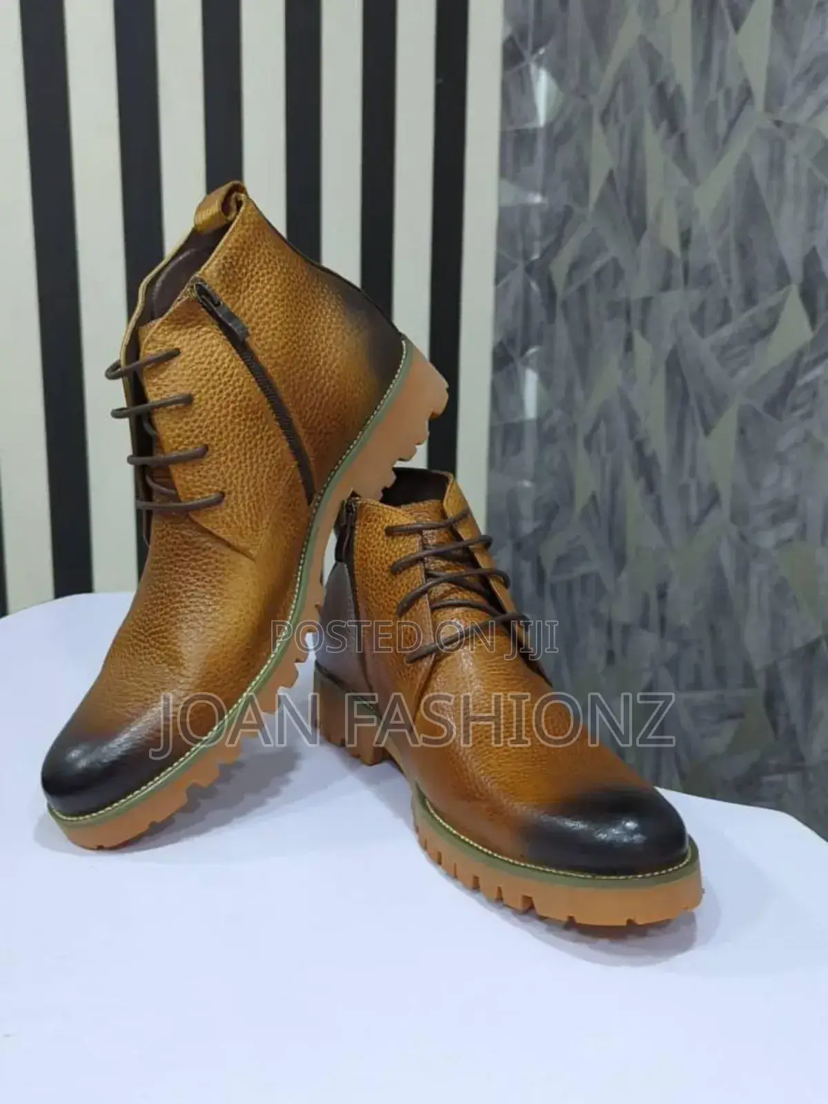 Men's Lace Up Boots-Brown