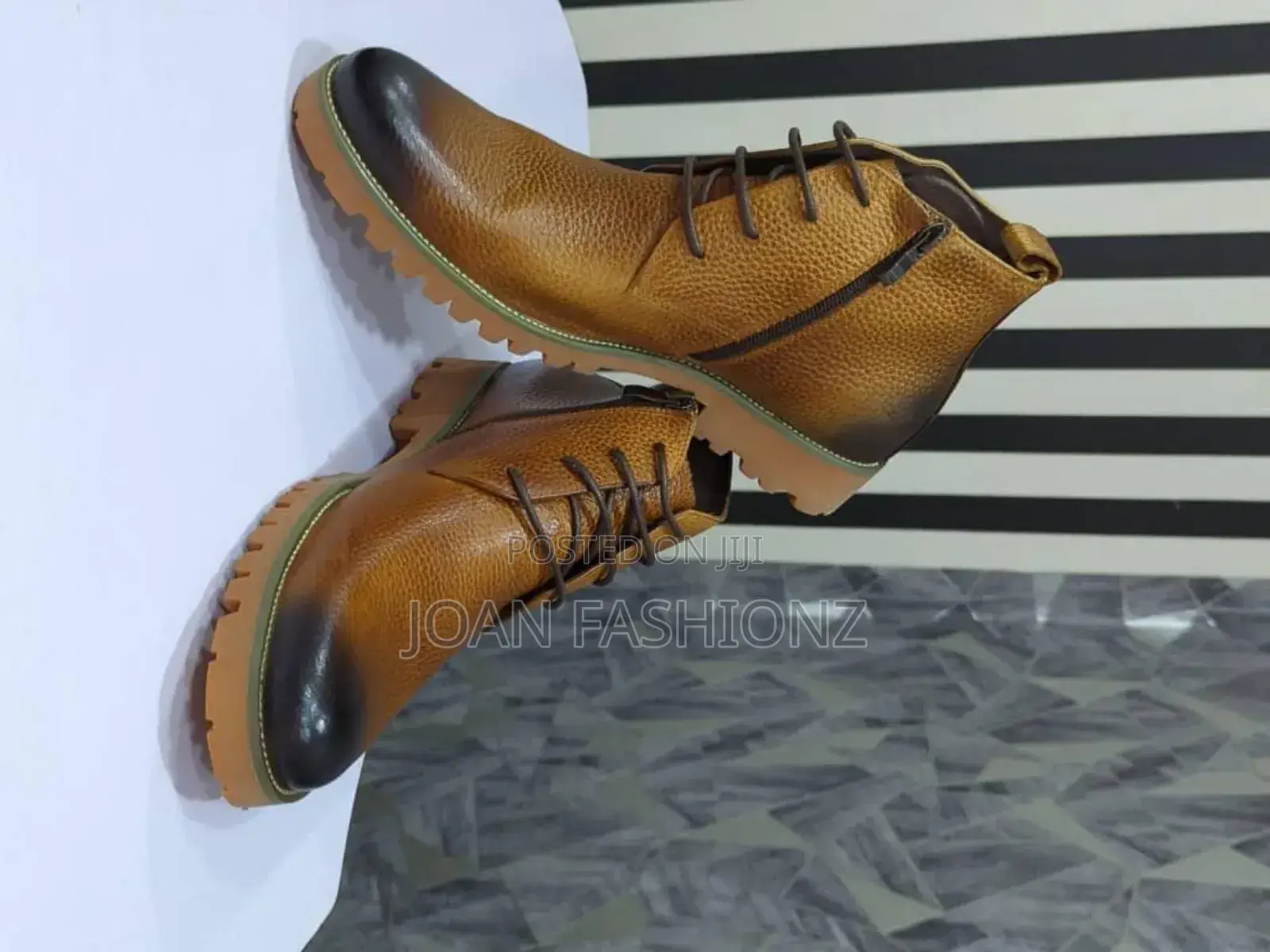 Men's Lace Up Boots-Brown