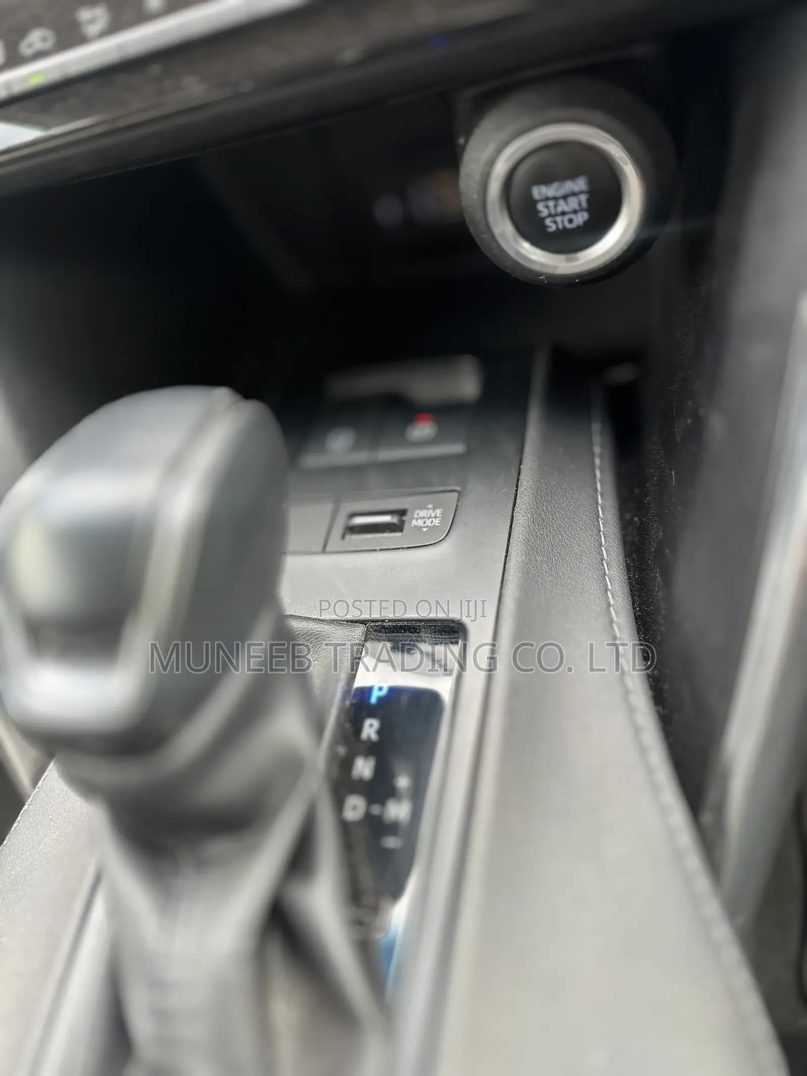 Toyota Harrier 2.0 2021 Black