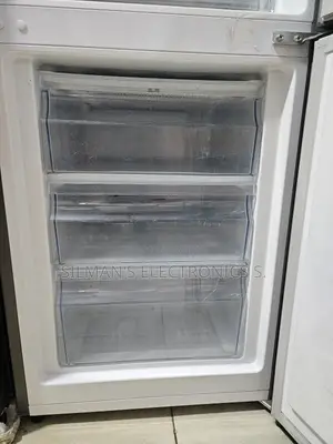 Used Hisense 341 Litres Fridge