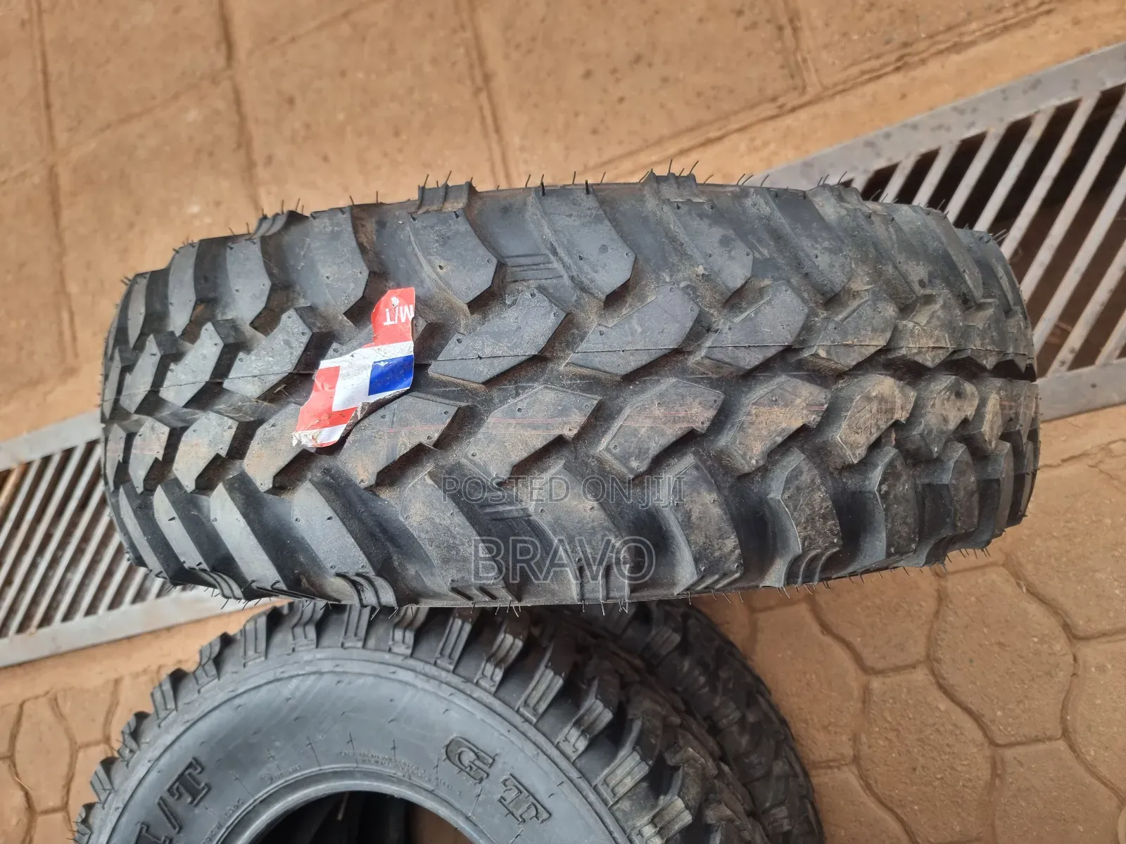 31x10.50r15 Gt Savero M/T.