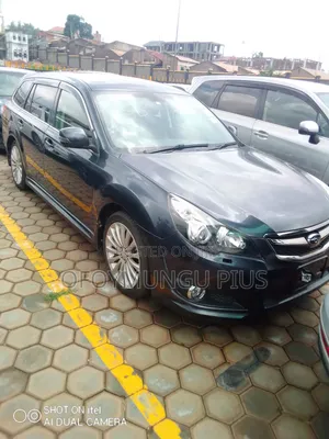 Photo - Subaru Outback 2012 Black