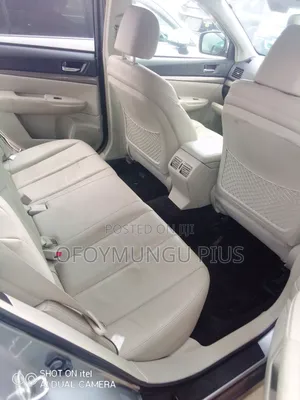 Subaru Outback 2011 Silver